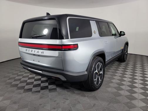 LA Silver 2024 Rivian R1S Adventure Quad Motor Large Pack