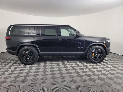 2022 Rivian R1S Launch Edition
