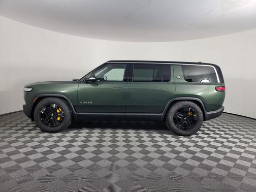 2023 Rivian R1S Adventure