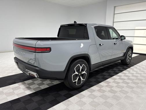2023 Rivian R1T Adventure Quad Motor Large Pack