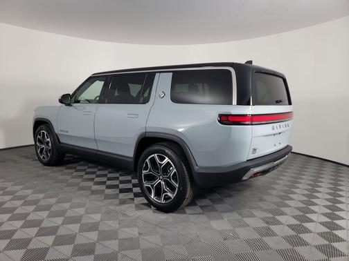 2025 Rivian R1S Adventure trim