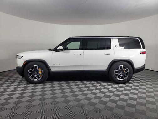 2023 Rivian R1S Launch Edition