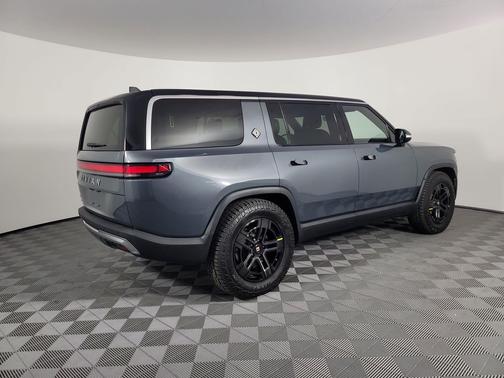 2022 Rivian R1S Launch Edition