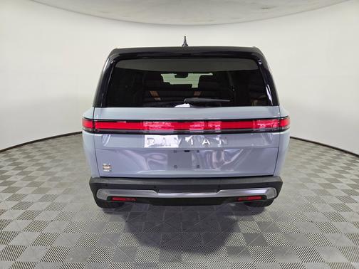 2022 Rivian R1S Launch Edition