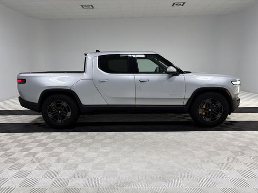 2023 Rivian R1T Adventure Quad Motor Large Pack