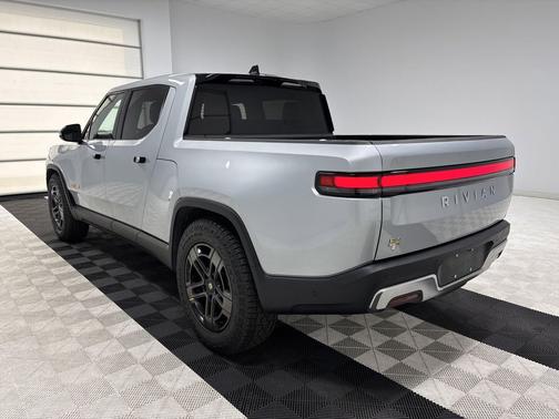 2023 Rivian R1T Adventure Quad Motor Large Pack