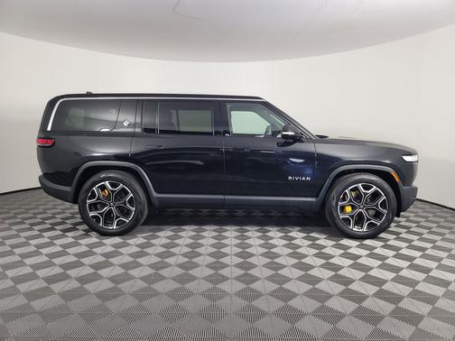 2024 Rivian R1S Adventure Quad Motor Large Pack