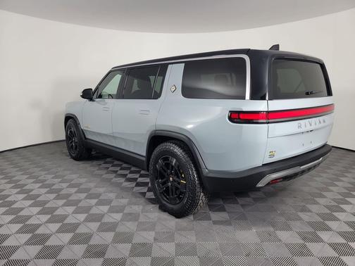 2023 Rivian R1S Adventure Package
