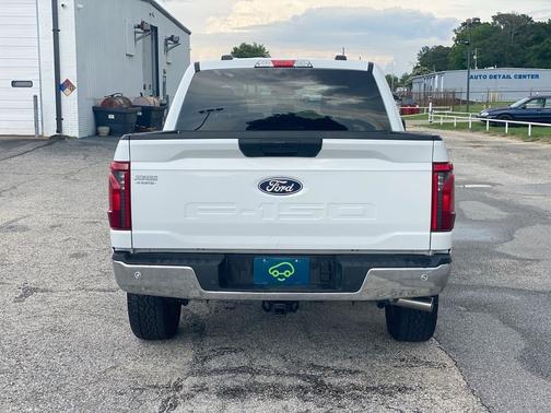 Agate Black Metallic 2025 Ford F-150 XLT
