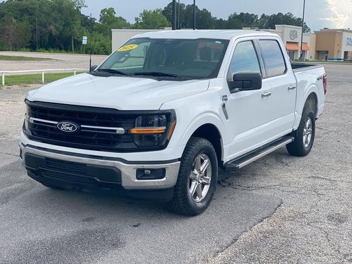 Agate Black Metallic 2025 Ford F-150 XLT