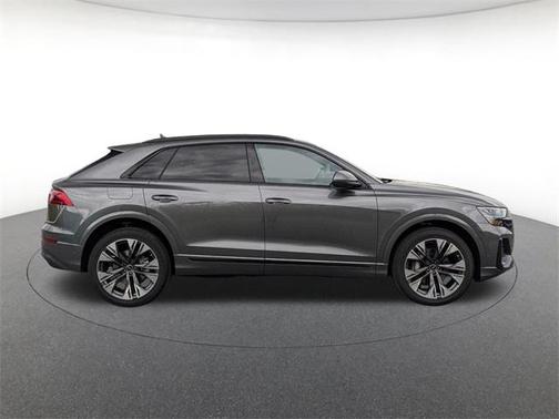 2025 Audi Q8 55 Premium
