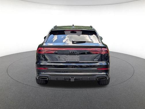 Mythos Black Metallic 2026 Audi Q8 55 Premium Plus