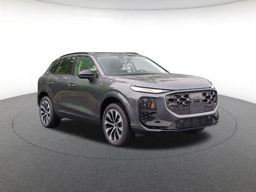 Daytona Gray Pearl Effect 2026 Audi Q3 TFSI quattro S tronic