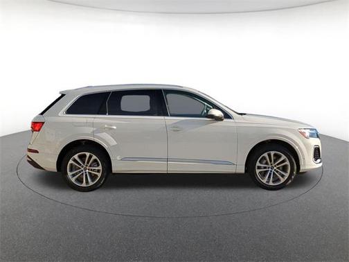 2026 Audi Q7 45 Premium Plus