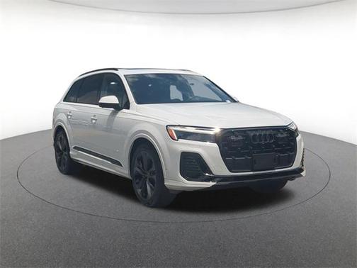 2025 Audi Q7 55 Premium Plus
