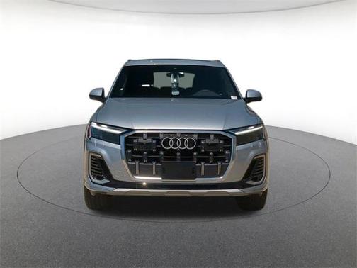 2025 Audi Q7 45 Premium Plus