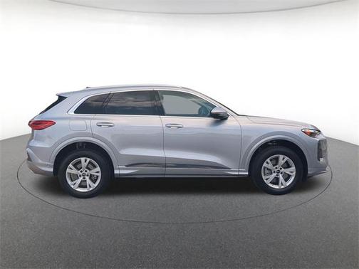 2025 Audi Q5 Premium