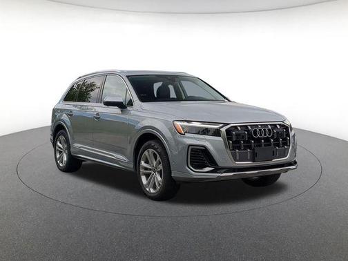 Satellite Silver Metallic 2026 Audi Q7 45 Premium Plus