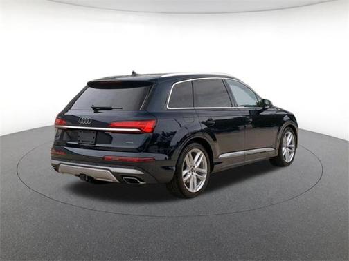 2025 Audi Q7 55 Premium Plus