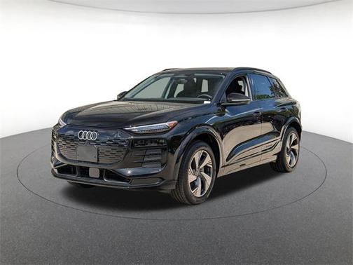 2025 Audi Q6 e-tron Premium Plus quattro