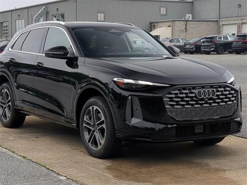 2025 Audi Q5 Premium