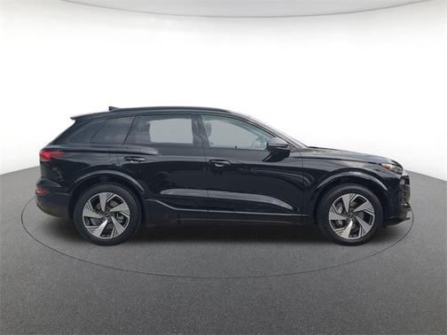 2025 Audi Q6 e-tron Premium Plus quattro