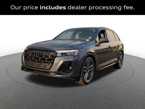 Daytona Gray Pearl Effect 2026 Audi Q7 55 Prestige