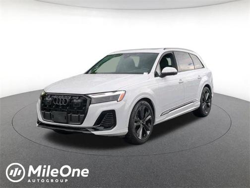 2025 Audi Q7 55 Premium Plus