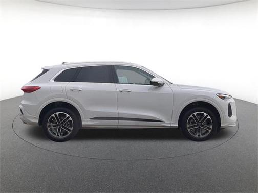 2025 Audi Q5 Premium