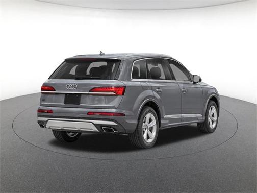 2025 Audi Q7 45 Premium Plus