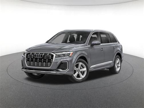 2025 Audi Q7 45 Premium Plus