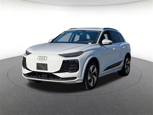 2025 Audi Q6 e-tron Premium Plus quattro