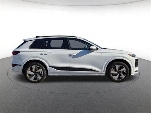2025 Audi Q6 e-tron Premium Plus quattro
