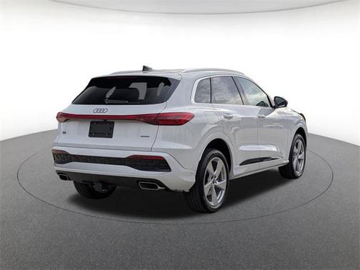 2025 Audi Q5 Premium Plus