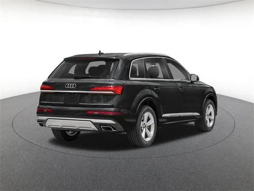 2026 Audi Q7 45 Premium Plus