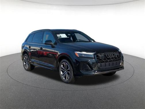 2026 Audi Q7 45 Premium Plus