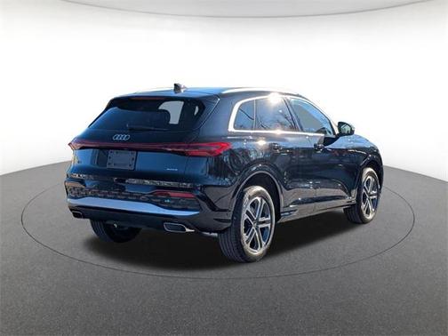 2025 Audi Q5 Premium TFSI quattro S tronic
