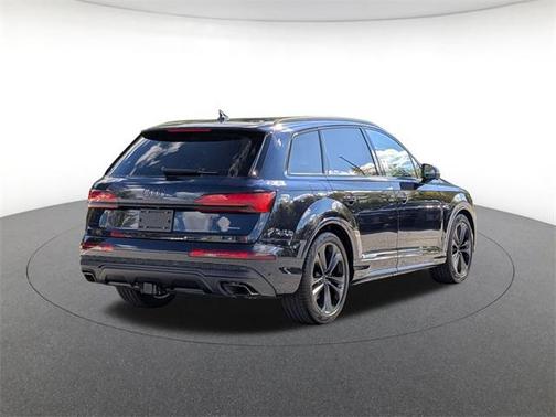 2026 Audi Q7 55 Premium Plus