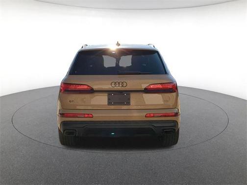 2026 Audi Q7 45 Premium Plus