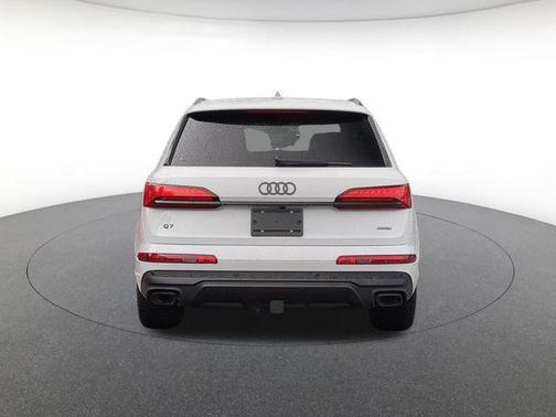 Glacier White 2026 Audi Q7 55 Premium Plus