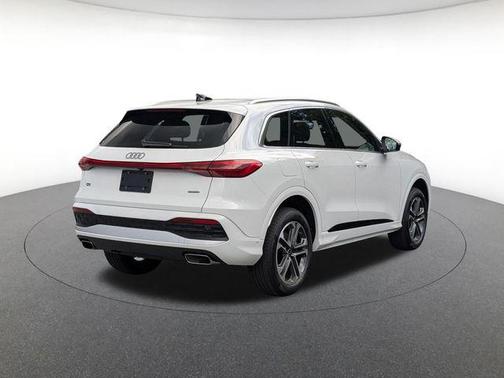 Arkona White 2026 Audi Q5 Premium TFSI quattro S tronic