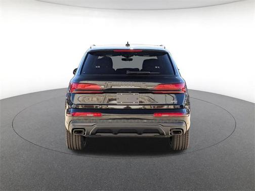 2026 Audi Q7 45 Premium