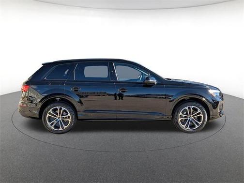 2026 Audi Q7 45 Premium
