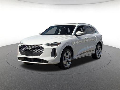 2025 Audi Q5 Premium Plus