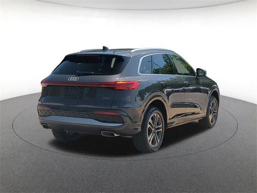 2025 Audi Q5 Premium