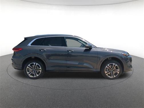 2025 Audi Q5 Premium