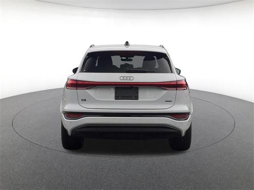 2025 Audi Q6 e-tron Prestige quattro