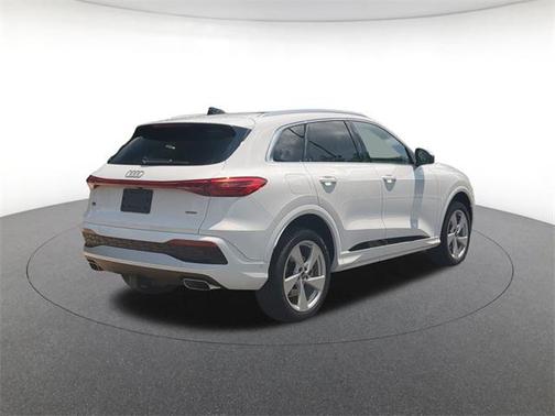 2025 Audi Q5 Premium Plus