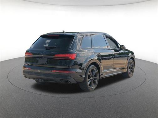 2025 Audi Q7 55 Prestige