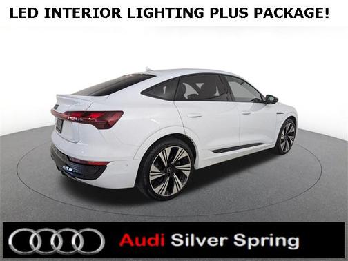 2024 Audi Q8 e-tron Prestige